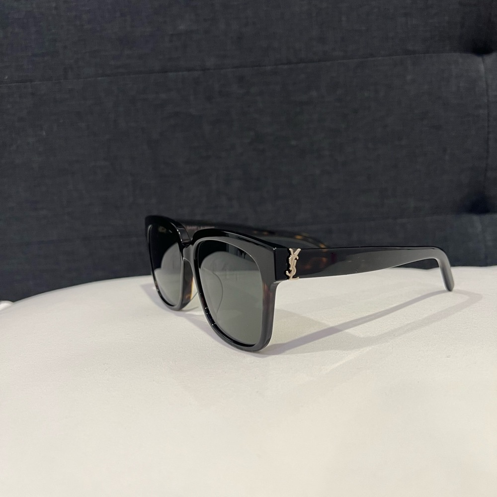 Saint Laurent Tortoise Square Sunglasses - Picture 3 of 8